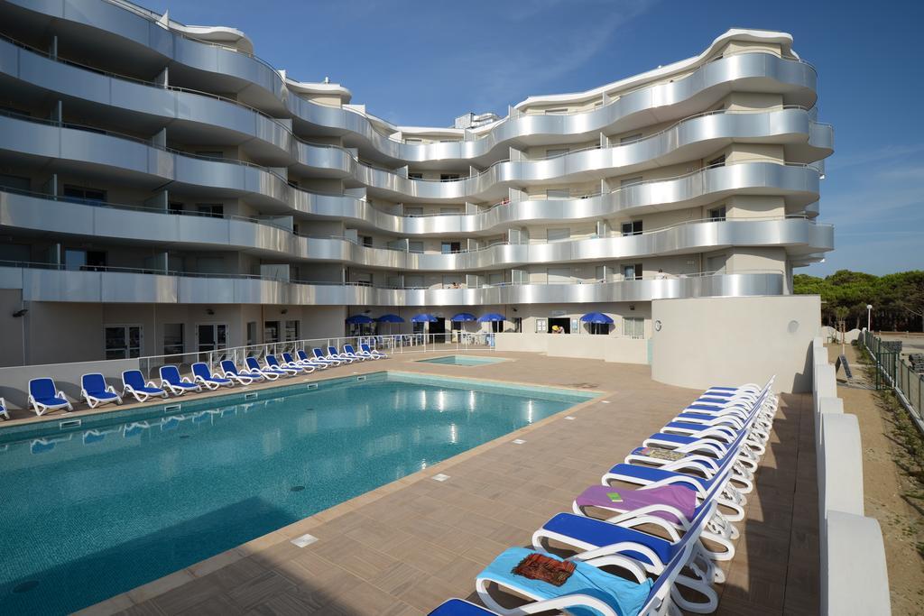 Residence Odalys Le Lotus Blanc Le Barcares Exterior photo